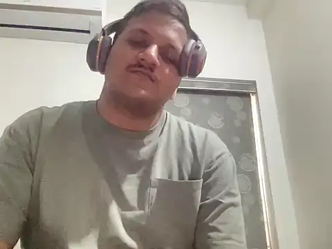 Snapshot of chiikuloveu chatting on February 13, 2026, 5:14 am chiikuloveu online show from February 13, 2026, 5:14 am