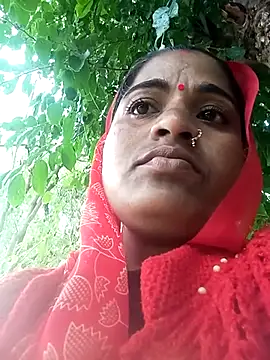 Hansini Gowda online show from October 27, 2025, 6:39 am