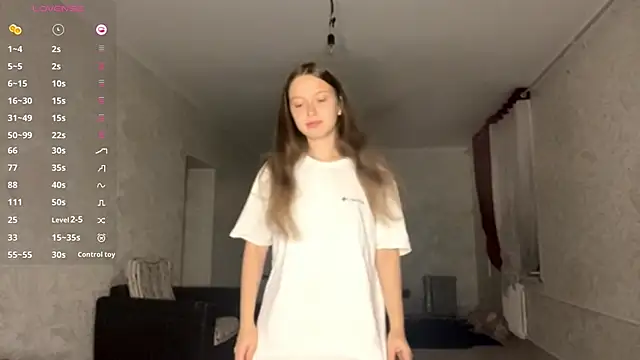 CharlynDini online show from September 10, 2025, 3:12 pm