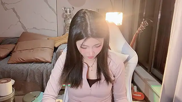 Snapshot of Lixinel-520 chatting on December 17, 2025, 1:50 pm Lixinel-520 online show from December 17, 2025, 1:50 pm