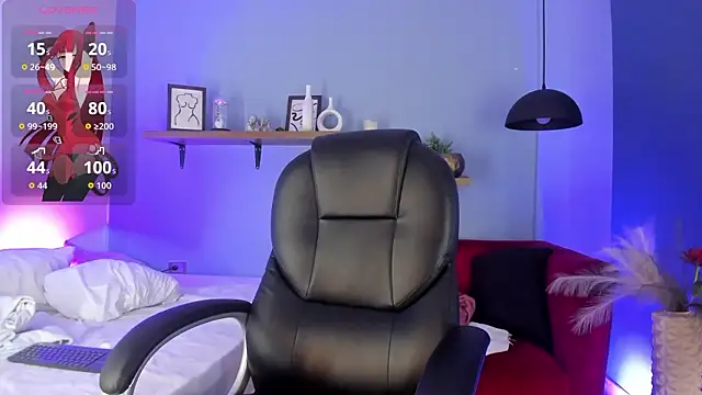 Cristalfoxy  online show from March 18, 2026, 8:01 pm