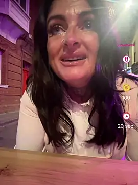 IrishmilfAnna online show from July 23, 2026, 9:46 pm