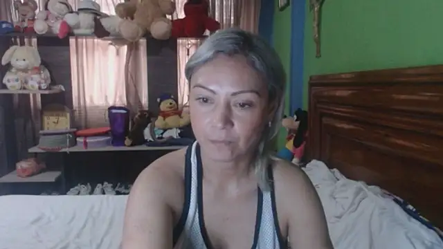 Snapshot of _Charlize_theron_ chatting on January 6, 2026, 9:18 pm Charlize theron online show from January 6, 2026, 9:18 pm