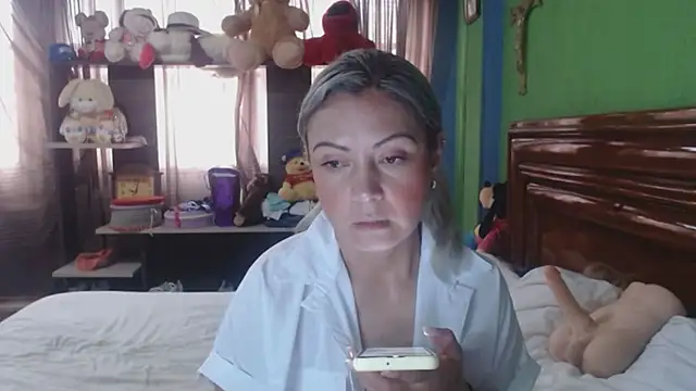 Snapshot of _Charlize_theron_ chatting on January 8, 2026, 9:06 pm Charlize theron online show from January 8, 2026, 9:06 pm