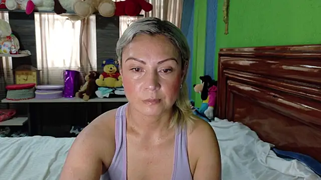 Snapshot of _Charlize_theron_ chatting on January 13, 2026, 8:58 pm Charlize theron online show from January 13, 2026, 8:58 pm