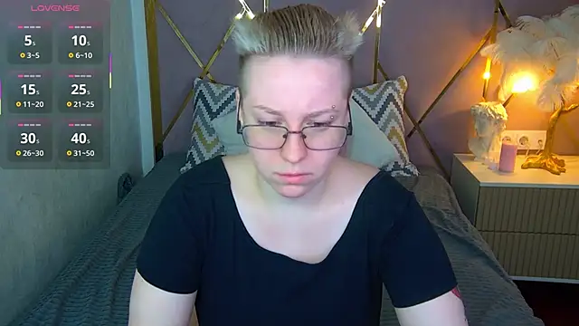 AlexandraGreen online show from November 23, 2025, 3:56 pm