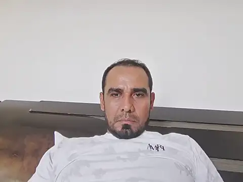 Camilo210520 online show from July 8, 2026, 10:03 pm