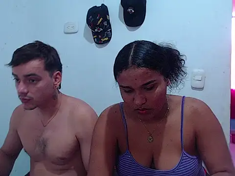 Snapshot of Yisela_scott chatting on September 8, 2025, 2:27 pm Yisela scott online show from September 8, 2025, 2:27 pm