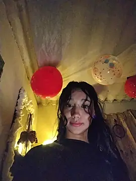 Snapshot of Ella_rr chatting on February 11, 2026, 3:55 am Ella rr online show from February 11, 2026, 3:55 am