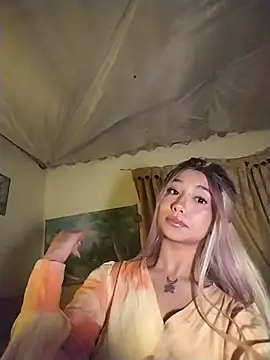 Snapshot of Ella_rr chatting on February 22, 2026, 2:02 am Ella rr online show from February 22, 2026, 2:02 am