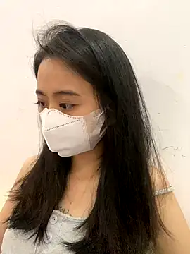 Mochi21 online show from October 6, 2025, 6:44 am