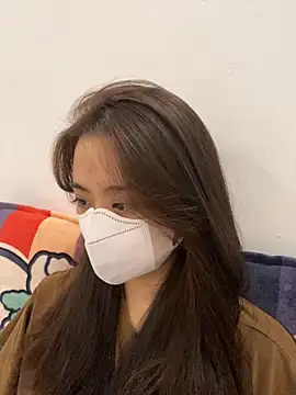 Mochi21 online show from November 11, 2025, 3:28 am