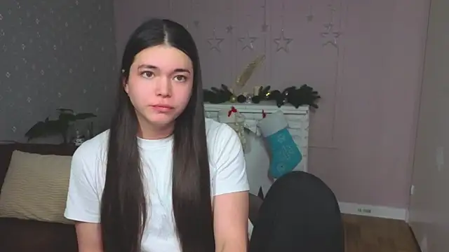 Snapshot of Albi_Glow chatting on January 10, 2026, 4:31 pm Albi Glow online show from January 10, 2026, 4:31 pm