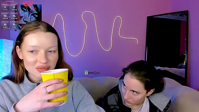 Snapshot of khloebeauty chatting on February 27, 2026, 8:20 pm khloebeauty online show from February 27, 2026, 8:20 pm