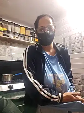 meenu bhabhi547 online show from November 30, 2025, 2:15 am