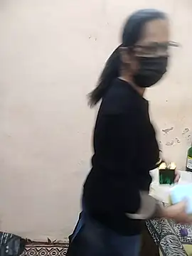 meenu bhabhi547 online show from December 14, 2025, 4:40 am