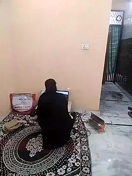 meenu bhabhi547 online show from February 8, 2026, 4:27 am