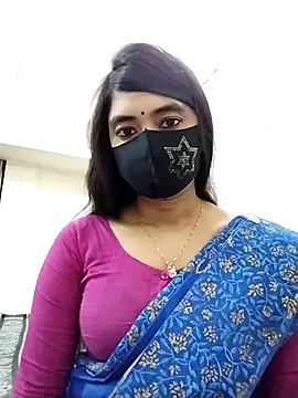 Puja-Rane online show from November 17, 2025, 2:17 am