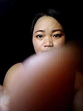Snapshot of lusy-000 chatting on October 11, 2025, 2:44 am lusy-000 online show from October 11, 2025, 2:44 am