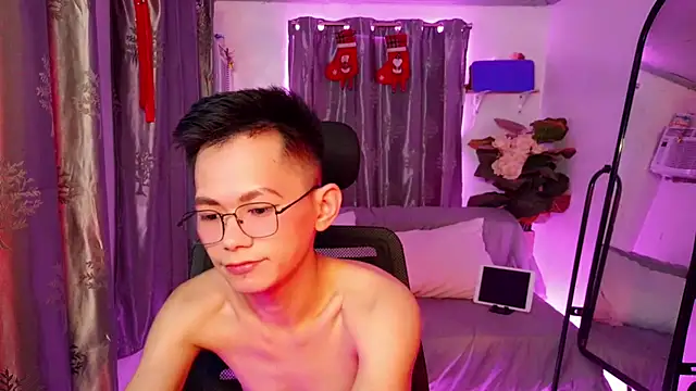 Skinny CumLoader69 online show from December 1, 2025, 8:19 am