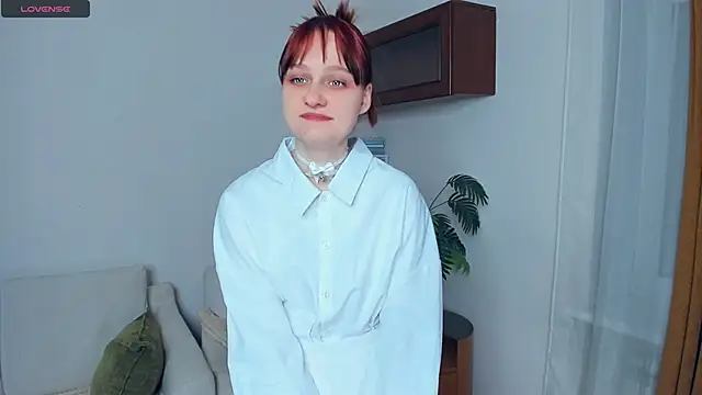 KatyKufel online show from November 19, 2025, 6:52 pm