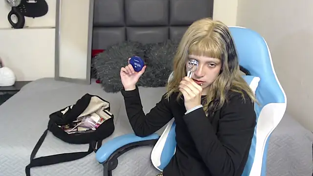 Snapshot of Amnesia_ chatting on September 12, 2025, 1:11 pm Amnesia online show from September 12, 2025, 1:11 pm