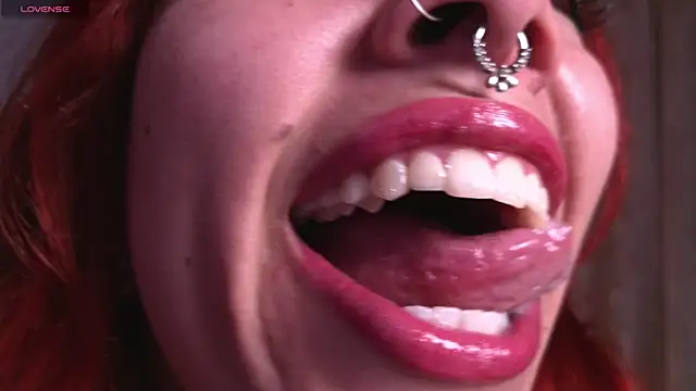 Snapshot of bri_von_dhara__ chatting on November 30, 2025, 5:28 pm bri von dhara online show from November 30, 2025, 5:28 pm