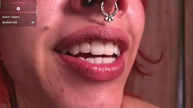 Snapshot of bri_von_dhara__ chatting on December 14, 2025, 4:34 pm bri von dhara online show from December 14, 2025, 4:34 pm