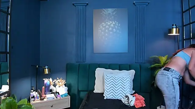 Snapshot of aliceandsia chatting on December 19, 2025, 3:19 pm aliceandsia online show from December 19, 2025, 3:19 pm