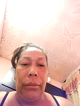 Naomi-Mature online show from November 4, 2025, 8:35 am