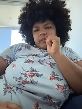 Snapshot of Rizos_hot_official chatting on May 3, 2026, 12:33 pm Rizos hot official online show from May 3, 2026, 12:33 pm