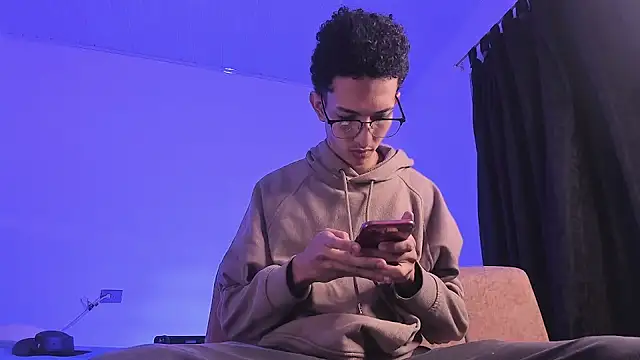 Cj davis  online show from October 20, 2025, 5:41 am