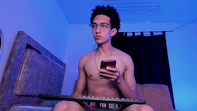 Snapshot of Cj_davis_ chatting on February 14, 2026, 1:13 am Cj davis online show from February 14, 2026, 1:13 am