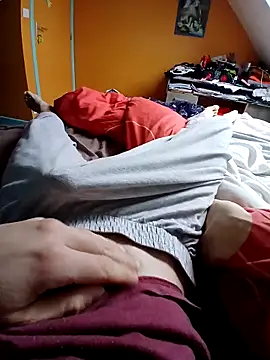 Snapshot of Aymeric35000 chatting on February 14, 2026, 8:55 am Aymeric35000 online show from February 14, 2026, 8:55 am