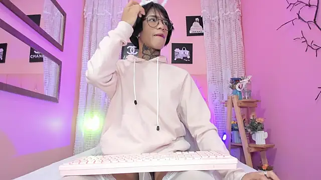 Snapshot of Liam_evvan chatting on February 7, 2026, 3:10 am Liam evvan online show from February 7, 2026, 3:10 am