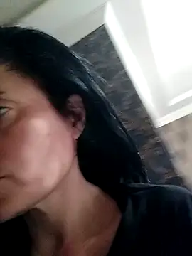 Snapshot of Gecenin_Kralicesi chatting on February 6, 2026, 6:29 am Gecenin Kralicesi online show from February 6, 2026, 6:29 am