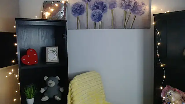 Snapshot of JuiceLips__ chatting on November 20, 2025, 9:42 am JuiceLips online show from November 20, 2025, 9:42 am