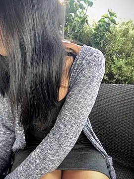 KloePink  online show from September 16, 2025, 1:34 pm