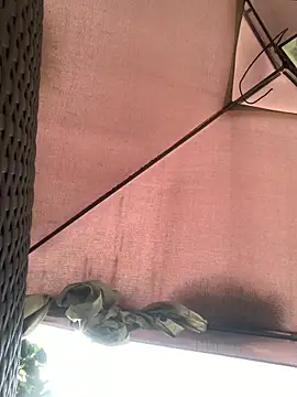 KloePink  online show from October 23, 2025, 1:43 pm