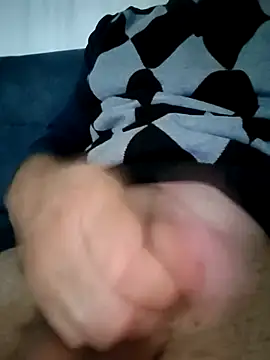 Snapshot of fearleass chatting on October 18, 2025, 9:59 pm fearleass online show from October 18, 2025, 9:59 pm