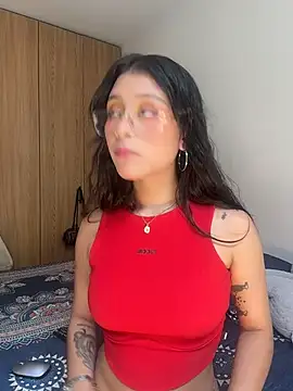 CatadeLuca online show from July 17, 2026, 6:02 pm