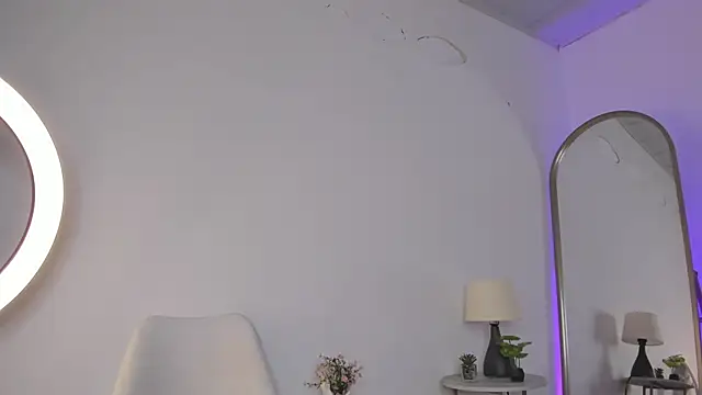 Snapshot of elzafuentes1 chatting on December 17, 2025, 8:37 pm elzafuentes1 online show from December 17, 2025, 8:37 pm