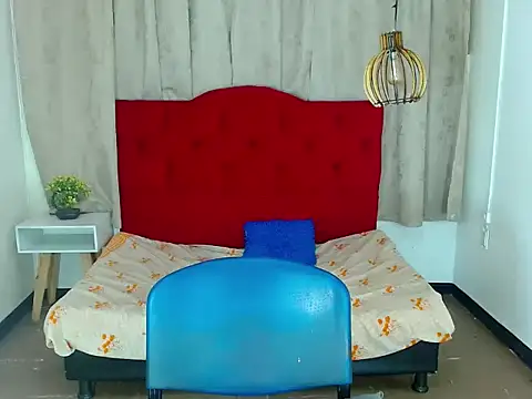 luisa  torres online show from September 24, 2025, 3:10 am