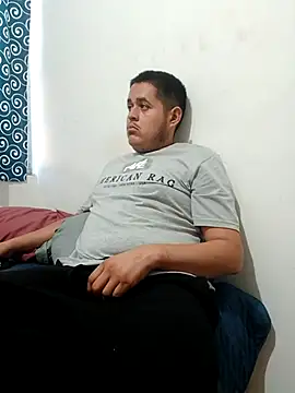 Jovenlechoso2044 online show from November 6, 2025, 5:47 pm