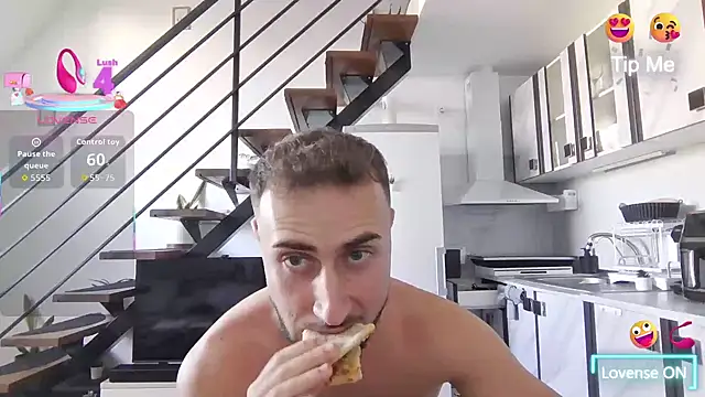 RyanStorm  online show from September 17, 2025, 3:03 pm