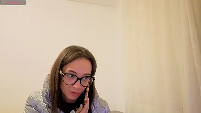 SkinnyMode online show from October 23, 2025, 4:39 pm