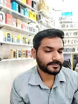 avi007p online show from October 29, 2025, 10:50 am