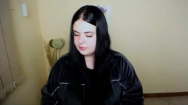  Trisha li online show from October 20, 2025, 11:54 am