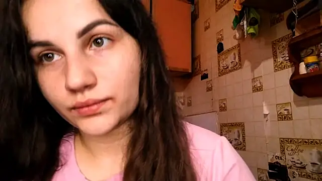 Snapshot of DierdreCousineau chatting on November 3, 2025, 10:27 am DierdreCousineau online show from November 3, 2025, 10:27 am