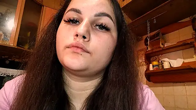 Snapshot of DierdreCousineau chatting on November 6, 2025, 11:11 am DierdreCousineau online show from November 6, 2025, 11:11 am